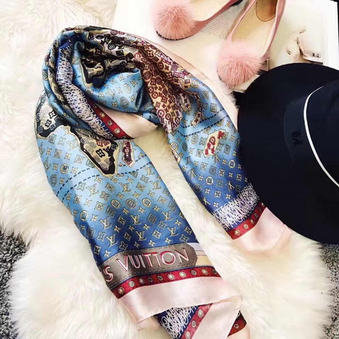 LV Scarf-81